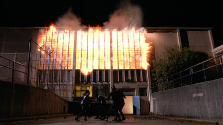 Watch The Ties That Bind. Episode 22 of Season 6.