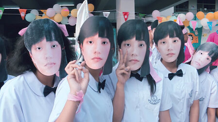 Watch Social Love. Episode 5 of Season 1.